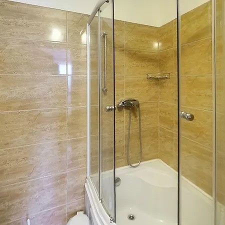 Hajnalhaz Apartment Balatonfured
